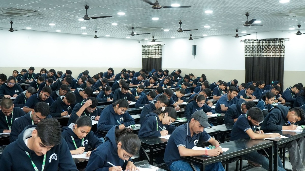 The last-minute frenzy of NEET-UG aspirants: Scared and sleepless, but hopeful