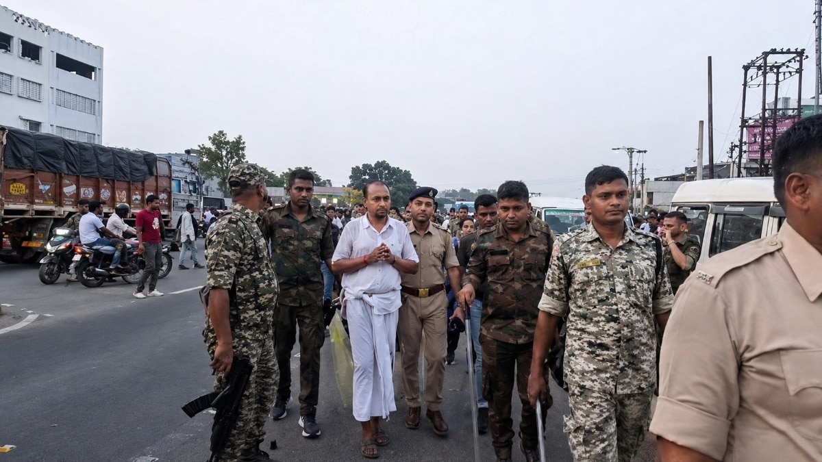 Ex-TMC leader, with long criminal history, paraded publicly in Bengal's Malda