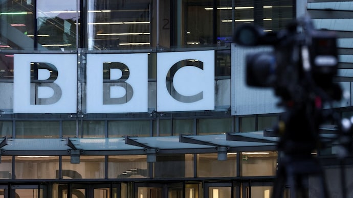 BBC Set to Cut Hundreds of Roles Amid News Division Restructuring (Image courtesy: Reuters)