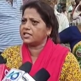 Bengal Panchayat Pradhan hit with egg in protest over 'cut money' corruption