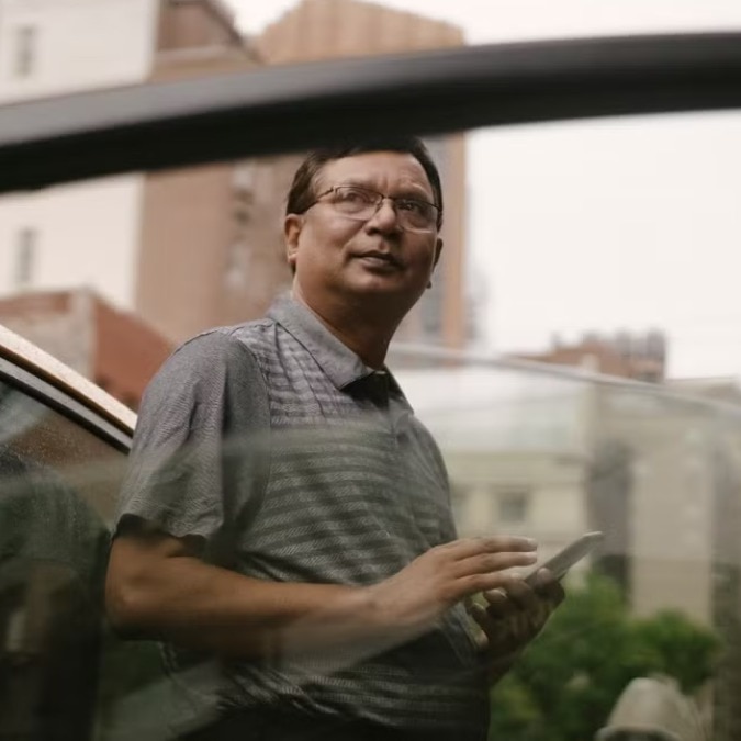 Bengaluru man spots 40 people waiting for Uber while Ola cabs sit idle, shares reason