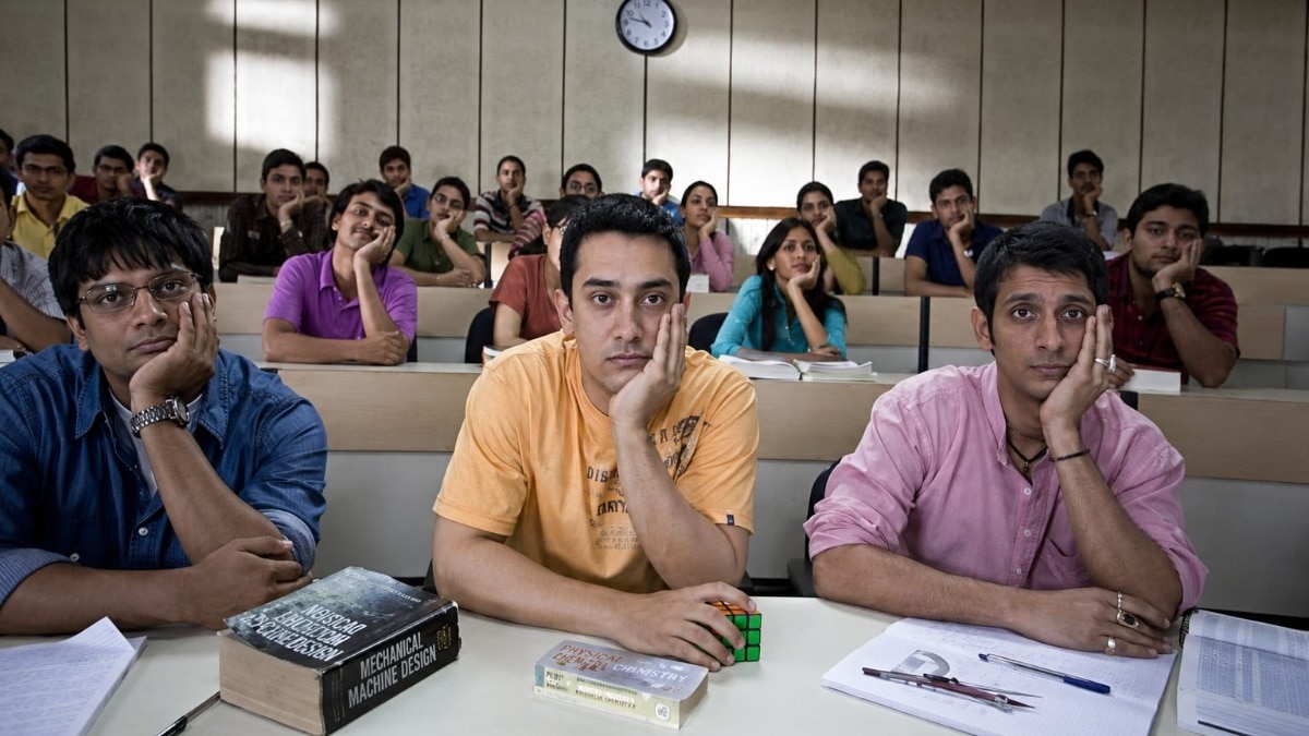 What can you study in college in today's AI age? Claude's answer has sparked a debate