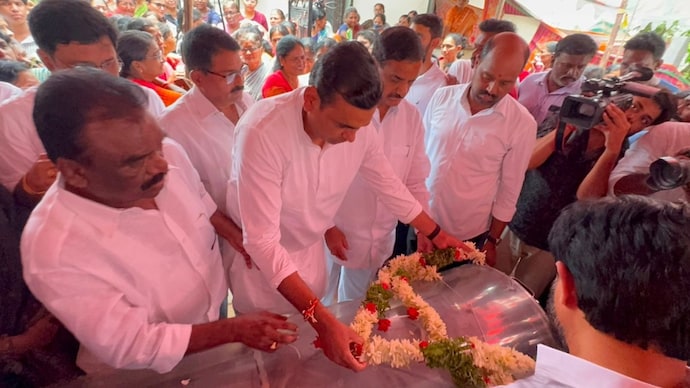 Bhongir MP Chamala Kiran Kumar Reddy, along with several MLAs, visited Anuroop Reddy's residence on Monday, paid their respects to his remains, and offered condolences and support to his family. (Source: X)
