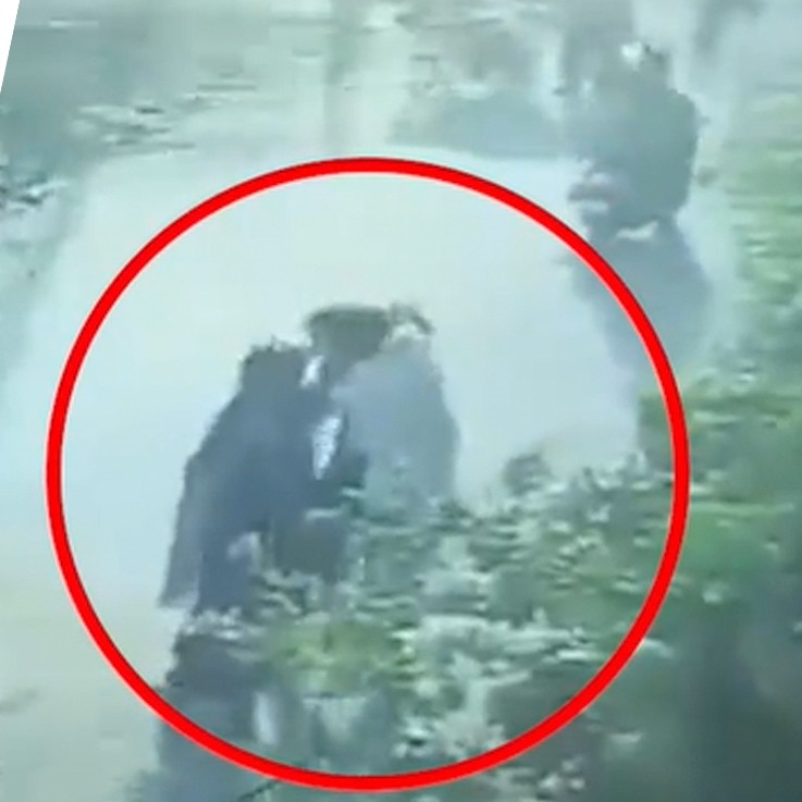 Man stabs ex-girlfriend on neck, face, her sister injured while trying to intervene