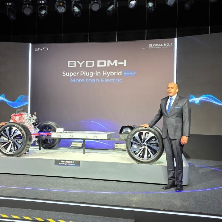 This plug-in hybrid SUV with over 1,200km claimed range will be launched this year