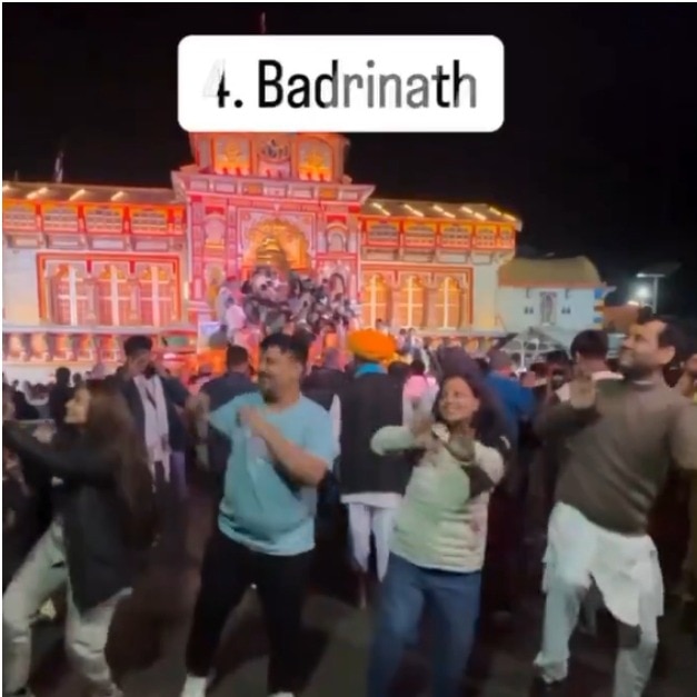 Indian tourists danced to Chhaiya Chhaiya during Char Dham yatra. Nobody approved