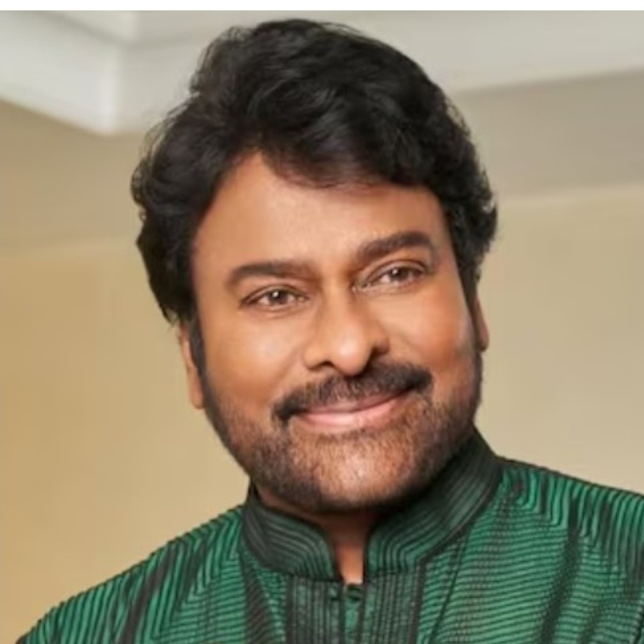 Chiranjeevi, proud father and actor, reviews Ram Charan’s Peddi