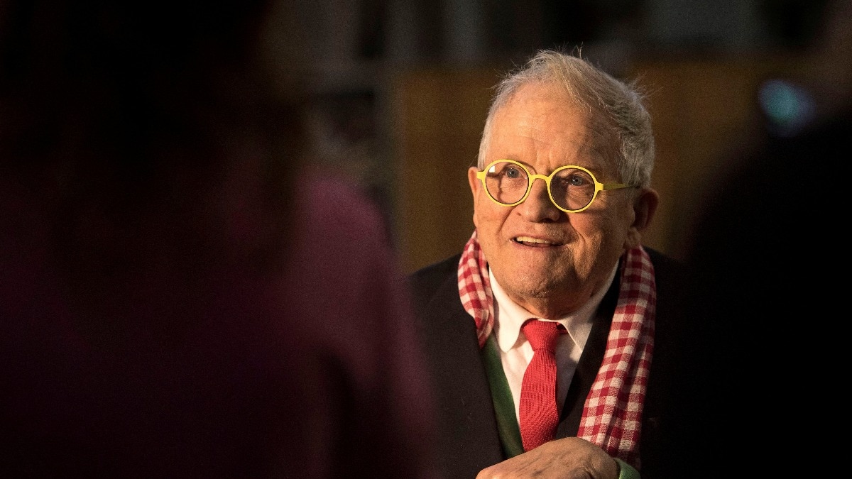 Legendary British painter David Hockney dies at 88