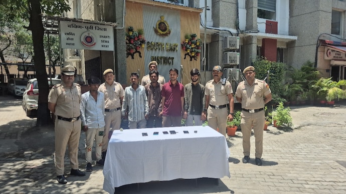 Delhi cops arrest gang of 5 for AI fraud