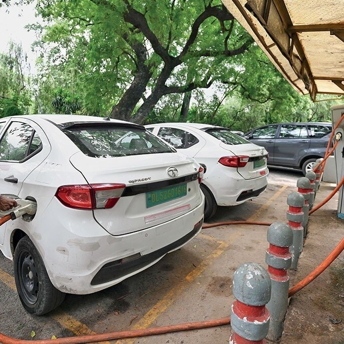 Delhi to set up EV charging hubs at parking lots, markets, Metro stations