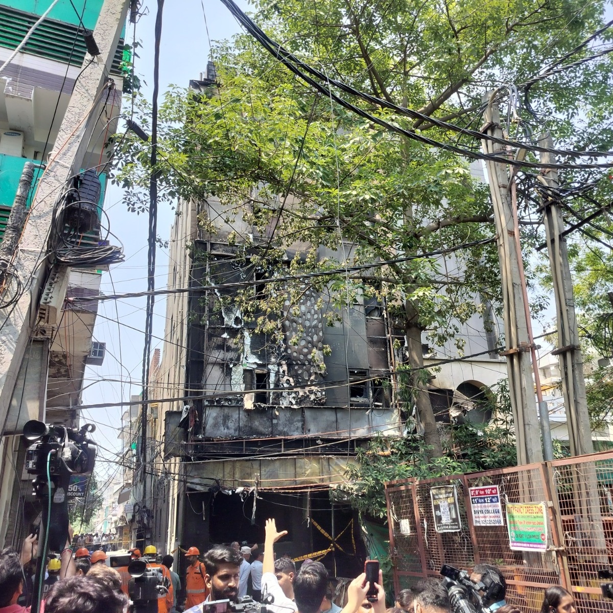 Delhi hotel fire