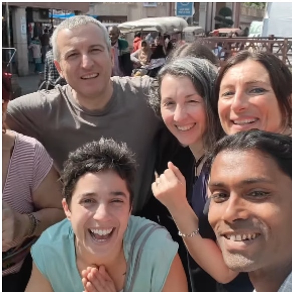 Delhi's Aslam Rickshawala impresses tourists with Hindi, Spanish and English. Watch