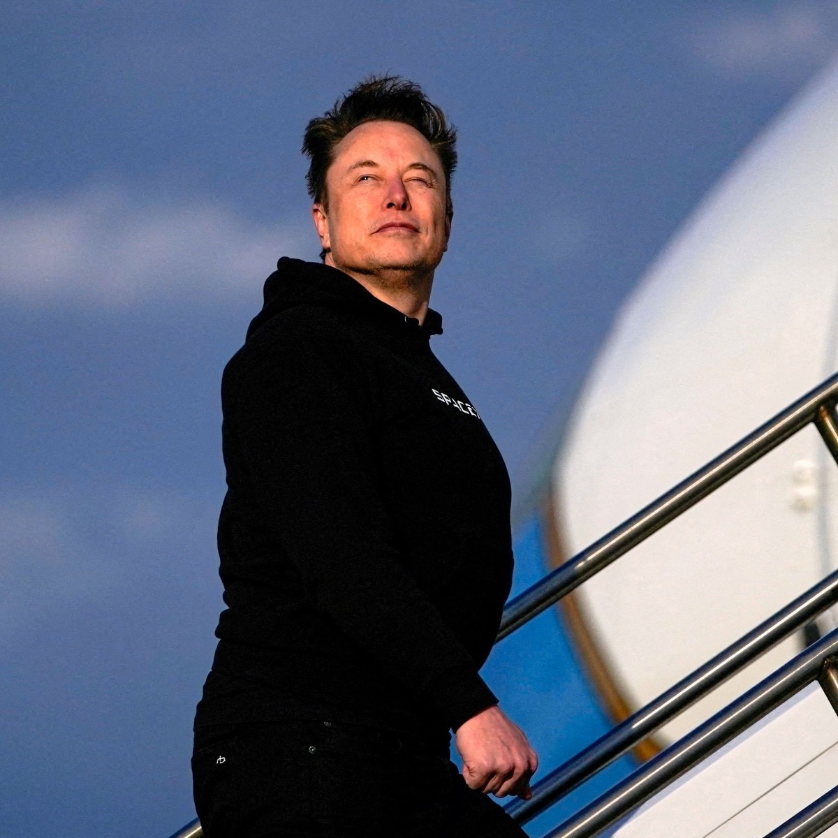 Tesla has a new mission, amazing abundance for all after Elon Musk becomes first trillionaire