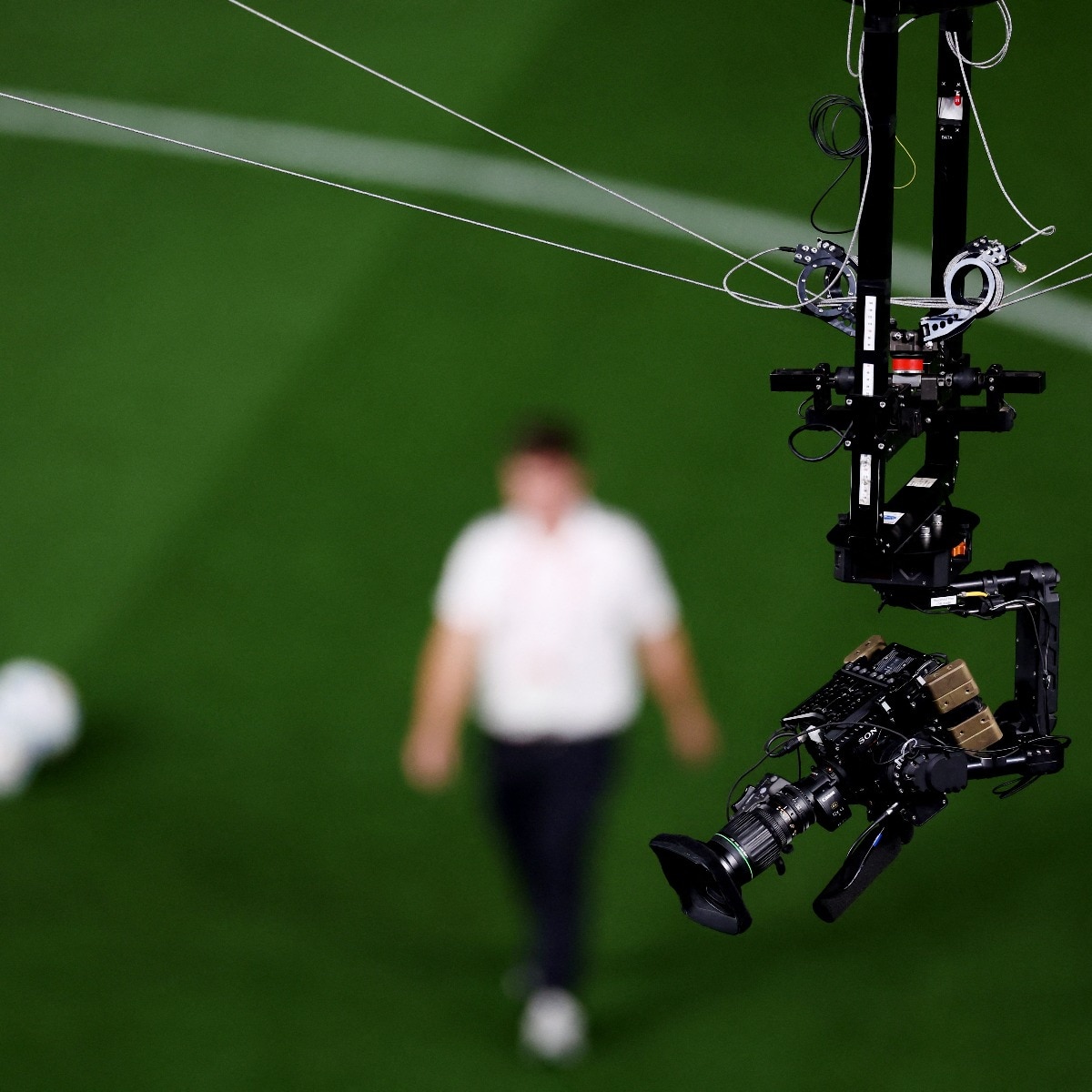 Camera comes crashing down in football match, crew narrowly escapes huge mishap