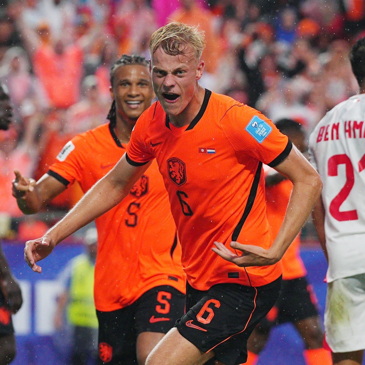 Netherlands top Group F as Japan and Sweden reach knockouts