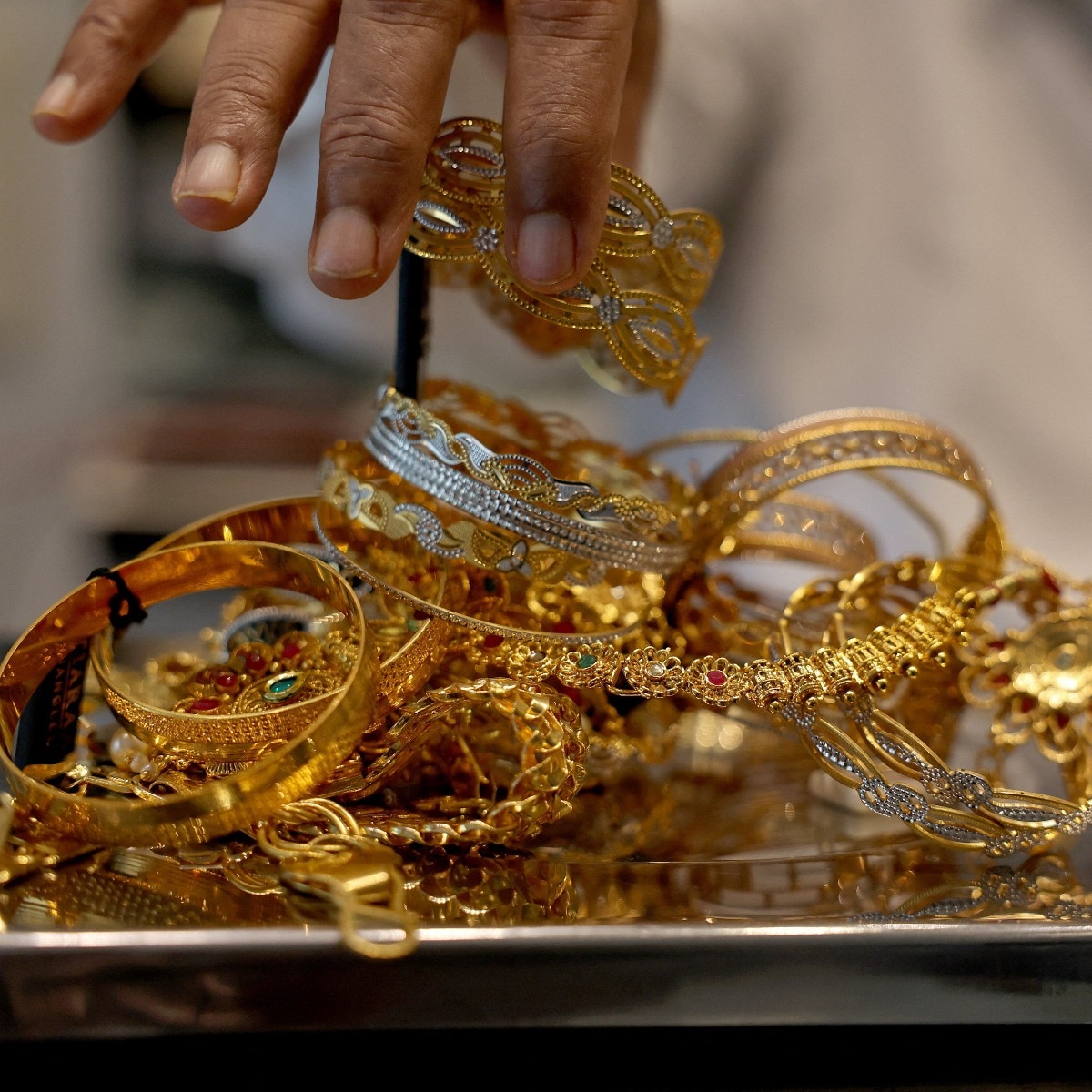 Gold prices see biggest monthly drop in 18 years. Good time to buy?