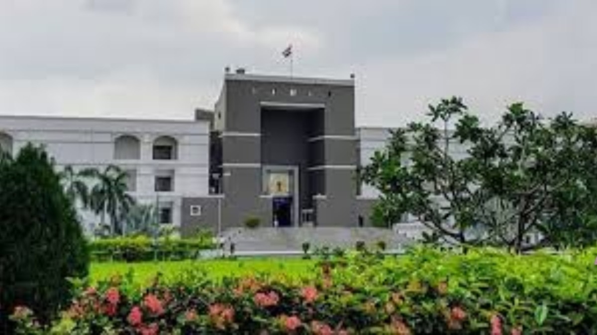 Registration alone cannot validate Hindu marriage without customary rites: HC