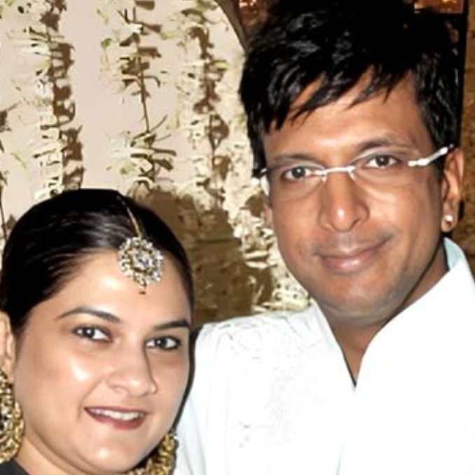 Javed Jaffrey's wife allegedly duped of Rs 16.24 crore, BMC official suspended