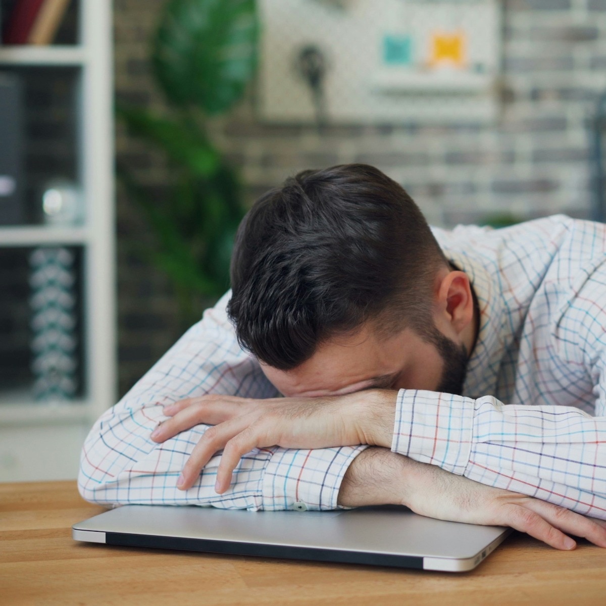 99% of bosses say AI will replace jobs, employees aged 22-27 face greatest risk