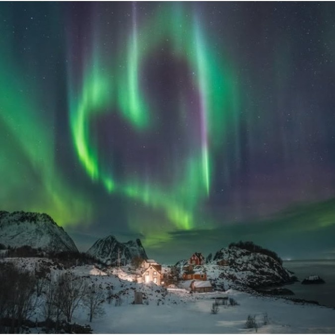 heart shaped aurora