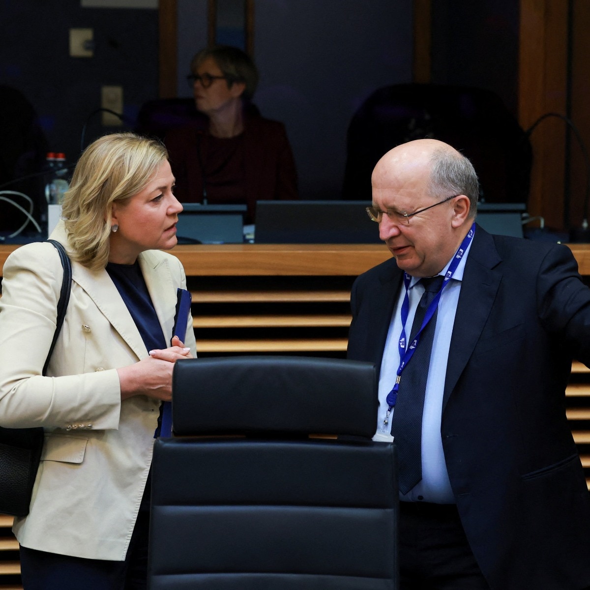 EU moves to curb reliance on US Big Tech with new laws