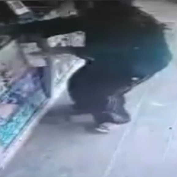 Caught on CCTV: Maharashtra teen collapses minutes after taking vaccination, dies