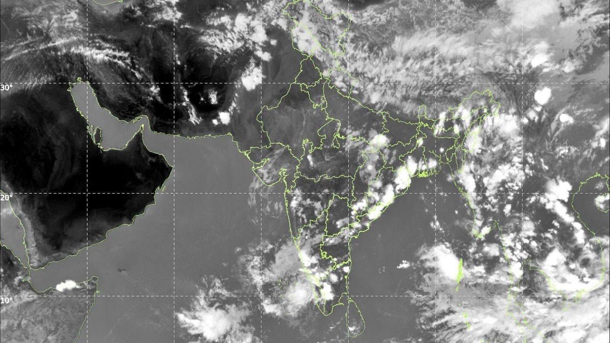 Satellite shows monsoon gaining strength, Kerala braces for rainy Wednesday
