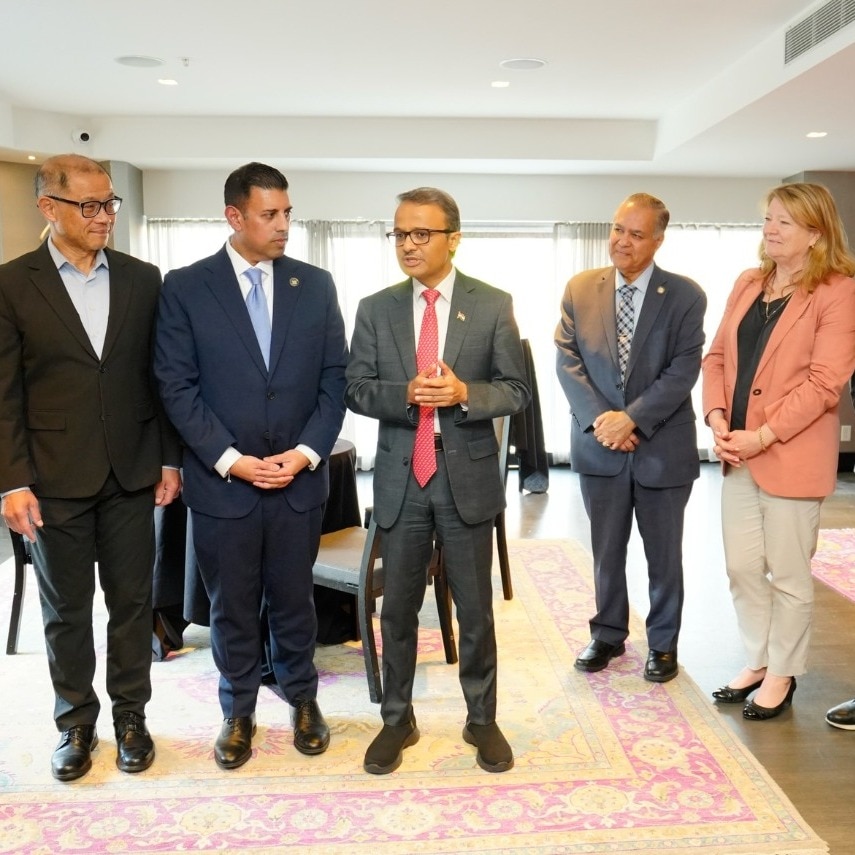 Senators urge Governor to adopt Aug 15 as India Independence Day in New York state