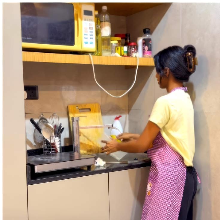 Indian woman working in Dubai reveals where her money goes every month