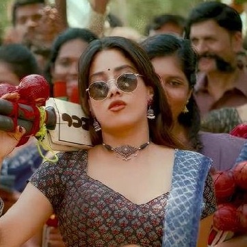 Janhvi Kapoor's hypersexualisation in Peddi sparks outrage, internet is appalled