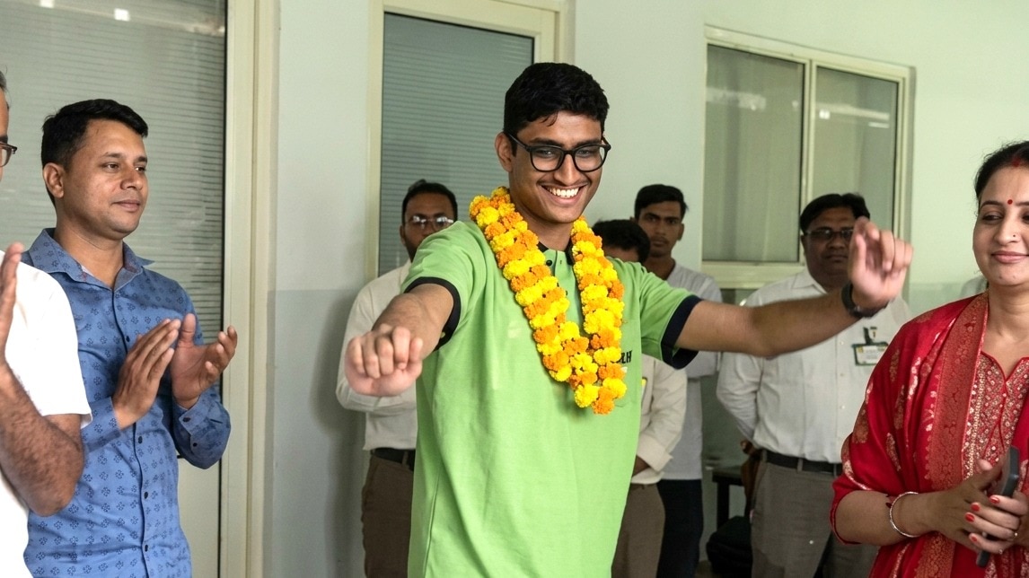 JEE AIR 3 battled jaundice twice, typhoid once, still cracked India's toughest exam