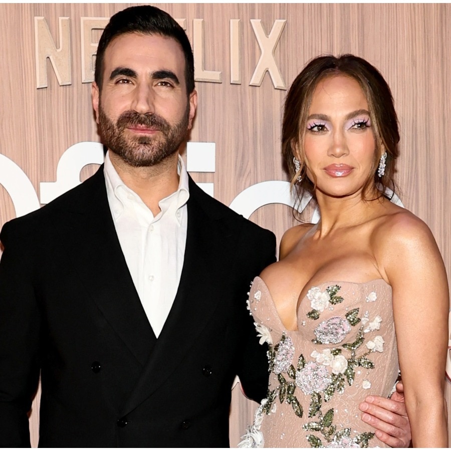 Are Jennifer Lopez and Brett Goldstein a couple? Singer-actor breaks silence
