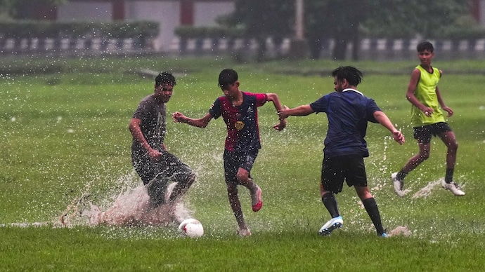 July to have a wet start: Monsoon to cover North, thunderstorms in several states