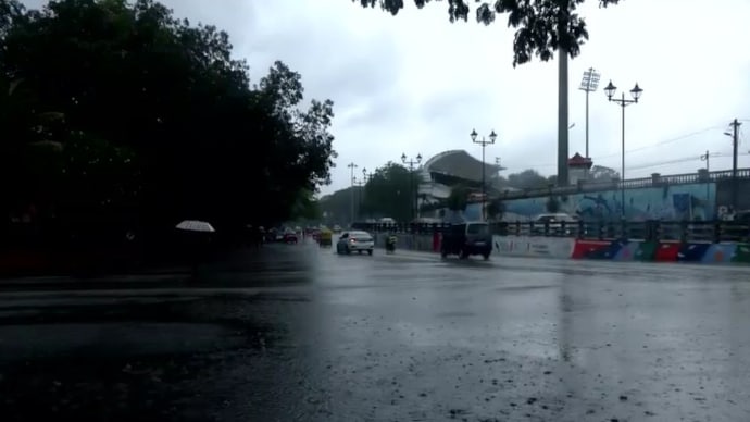 Heavy rain continued across Kerala, causing waterlogging, damage and one death in Thrissur Kerala rain