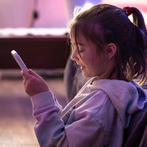 Watching too many Reels maybe stressing your kid out, lead to attention problems: Report