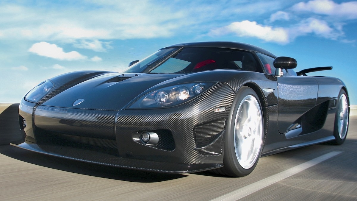 402kmph top speed, 0-100kmph in 3.1 seconds and th