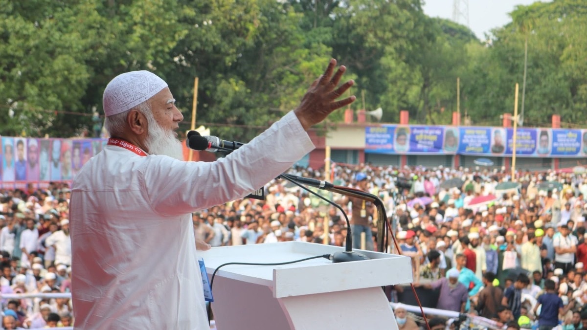 Form human shield: Islamist Jamaat to march to India border 