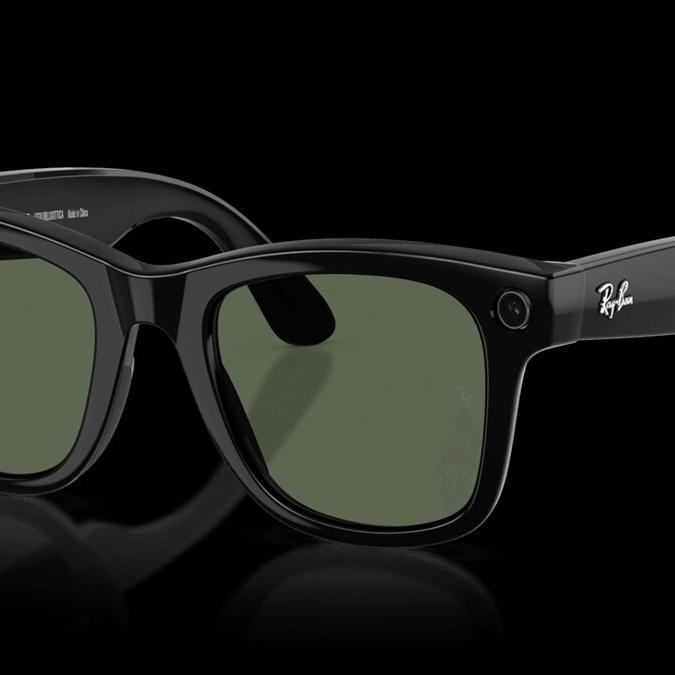 Meta Ray Ban glasses