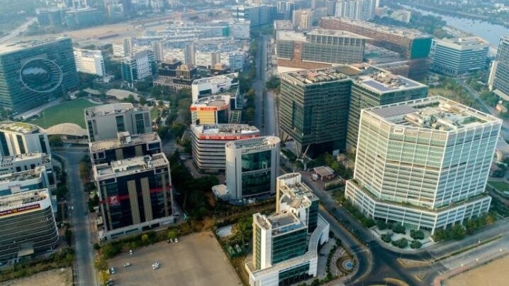 Use public transport: Bandra Kurla Complex's Frida