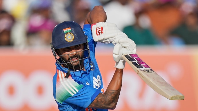 IND vs NZ: Cricket community defends Nitish Kumar Reddy after merciless criticism from Ryan ten Doeschate. (AP Photo) Nitish Kumar Reddy