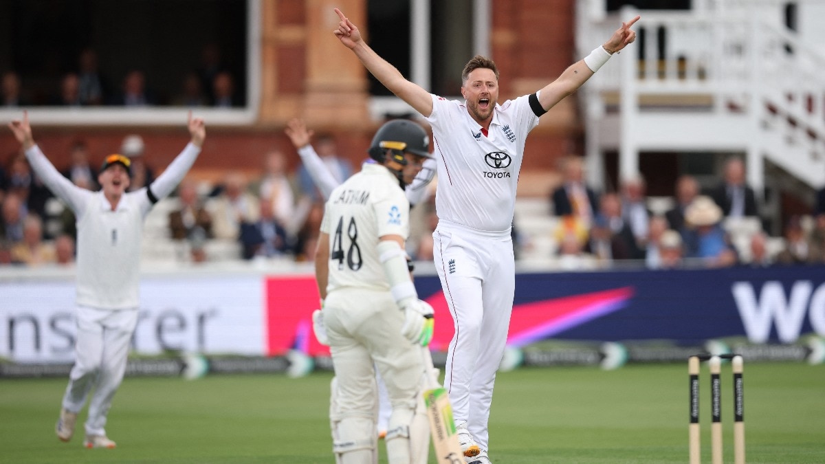 Ollie Robinson runs riot as England seize control in Lord's Test vs New Zealand