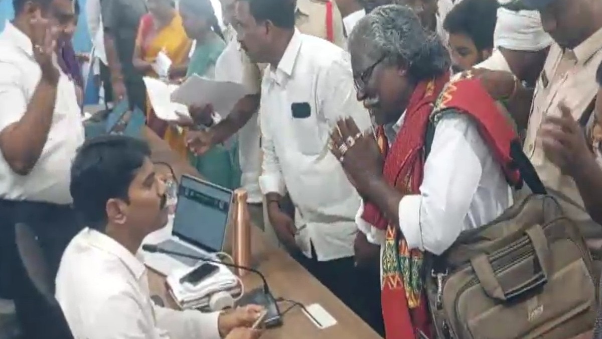 From Padma Shri to courtrooms: Folk artist Mogilaiah's struggle for allotted land