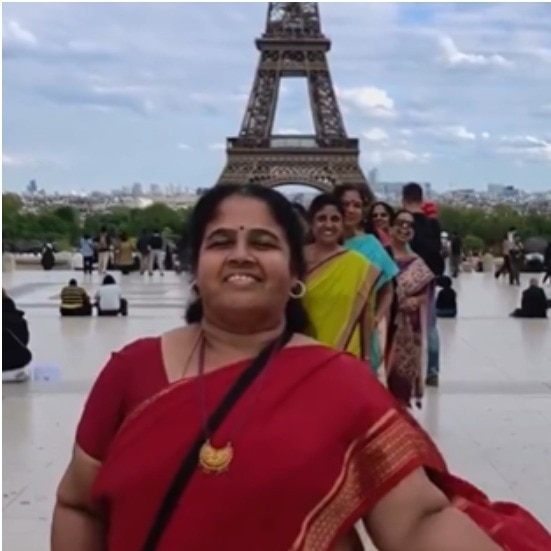 Indian women strike a pose in sarees at Eiffel tower in Paris. Video is viral