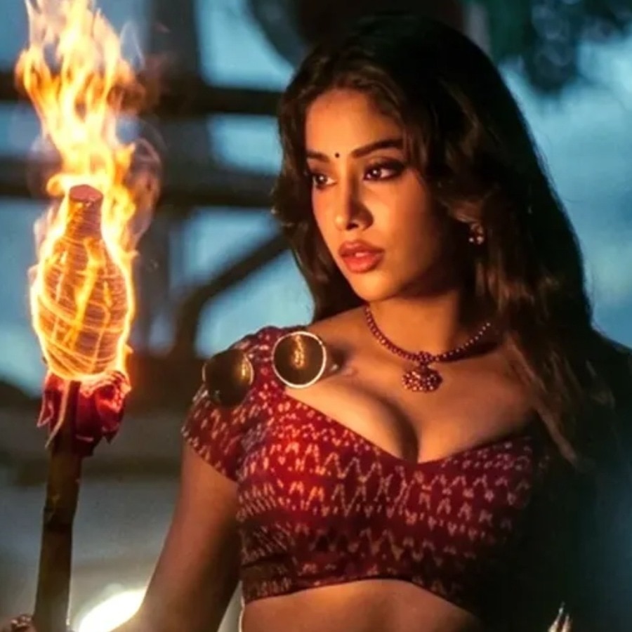 Peddi row: Janhvi's sexualised scenes removed, Buchi Babu says people misread them