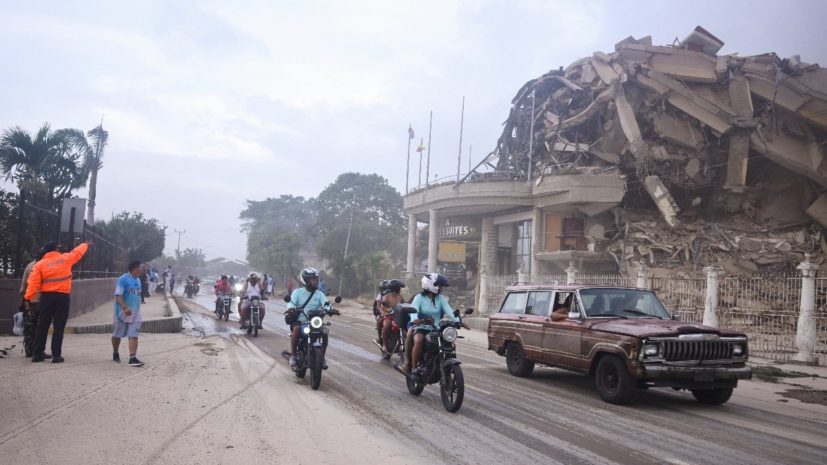 Twin Venezuela quakes leave cities in ruins, high casualties feared