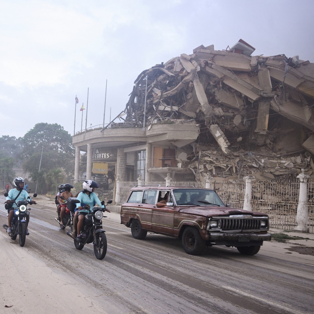 Twin Venezuela quakes leave cities in ruins, high casualties feared