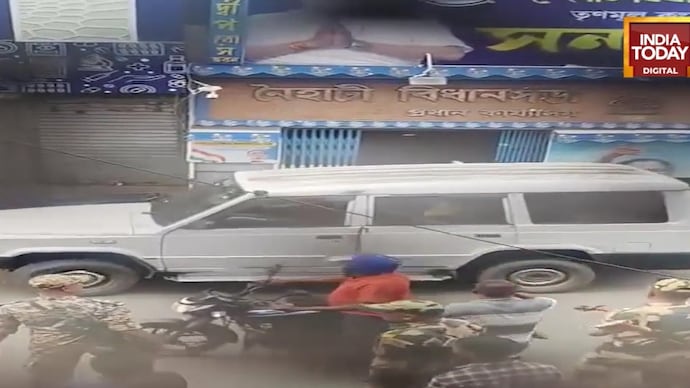 Police and central force personnel provided security to former TMC MLA Sanat Dey and escorted him from the area.