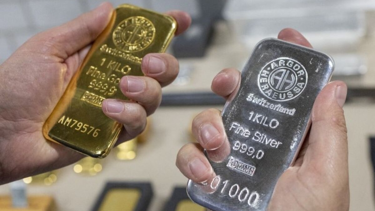 Precious metals fall sharply: Gold, silver hit by oil spike and rate concerns