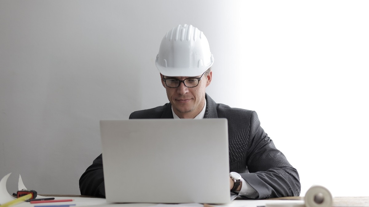 From Executors to Influencers: The new skills project managers need beyond tech