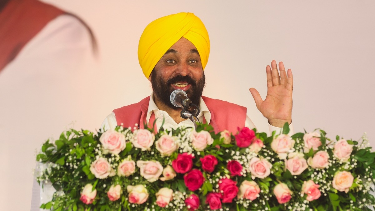 Punjab raises sarpanch honorarium fivefold to Rs 10,000, CM calls for village unity